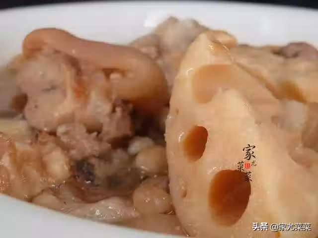 /www/bananadaily.net/web/images/image/2029/20297666.avif